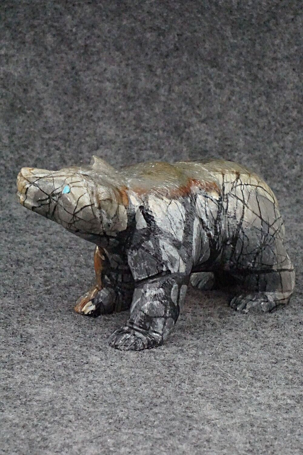 Bear Zuni Fetish Carving - Herbert Him