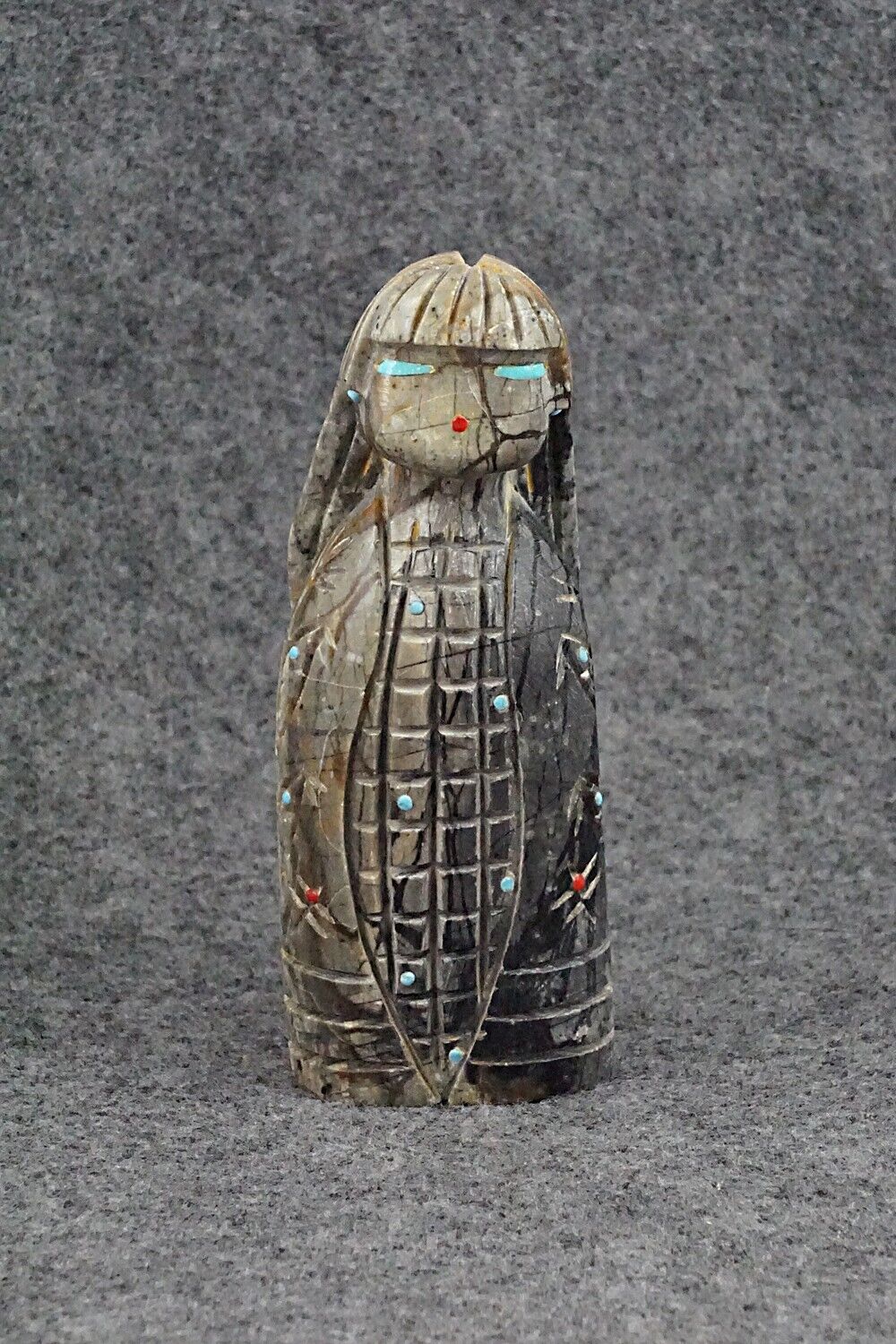 Corn Maiden Zuni Fetish Carving - Douglas Martza