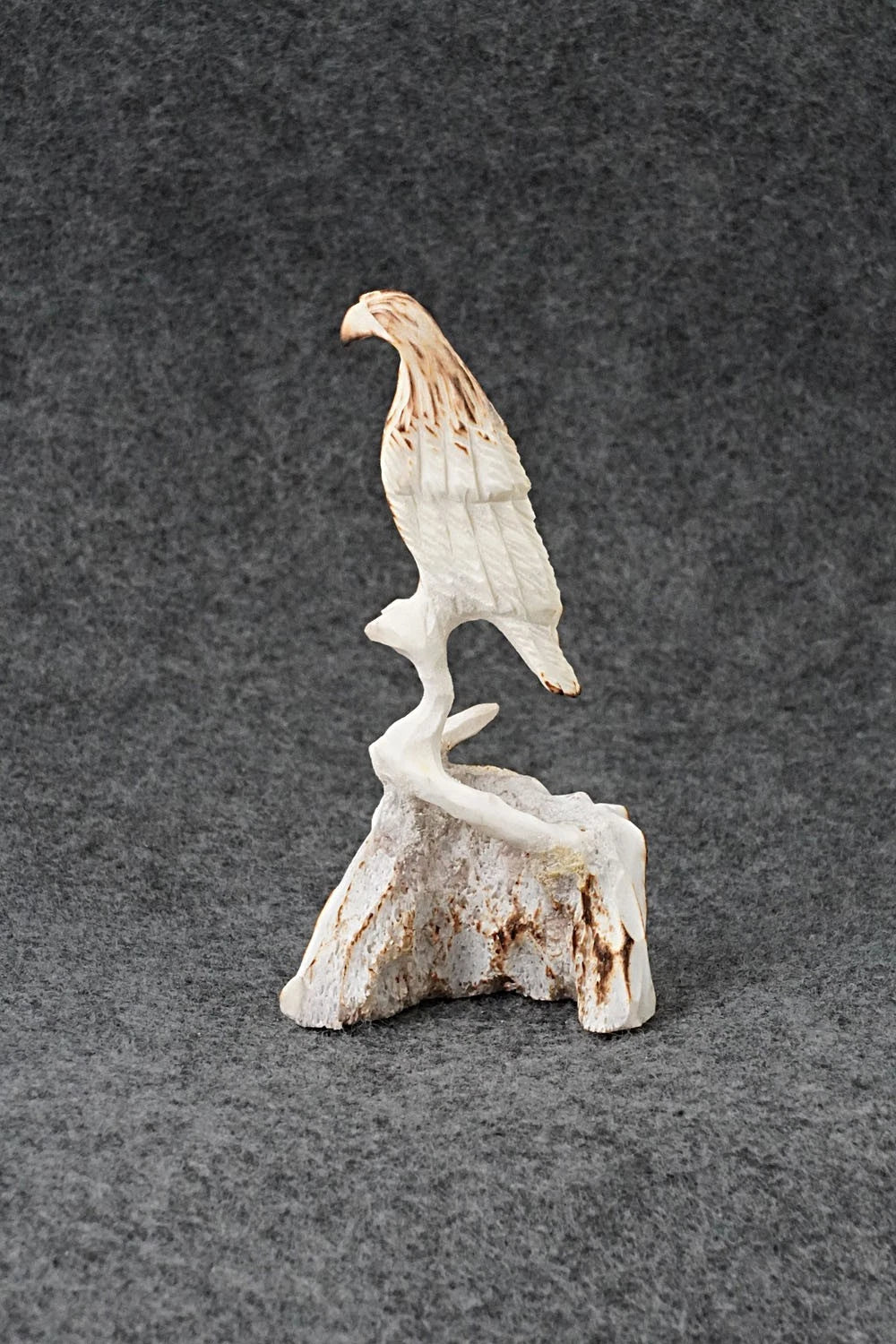 Eagle Zuni Fetish Carving - Ruben Najera