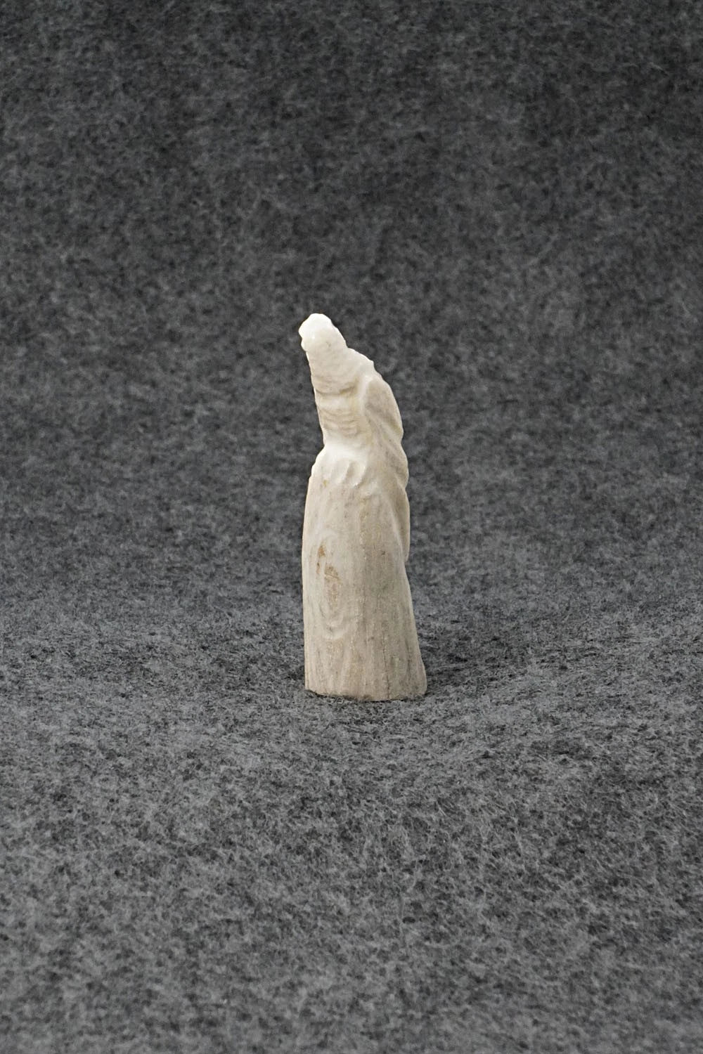 Eagle Zuni Fetish Carving - Maxx Laate