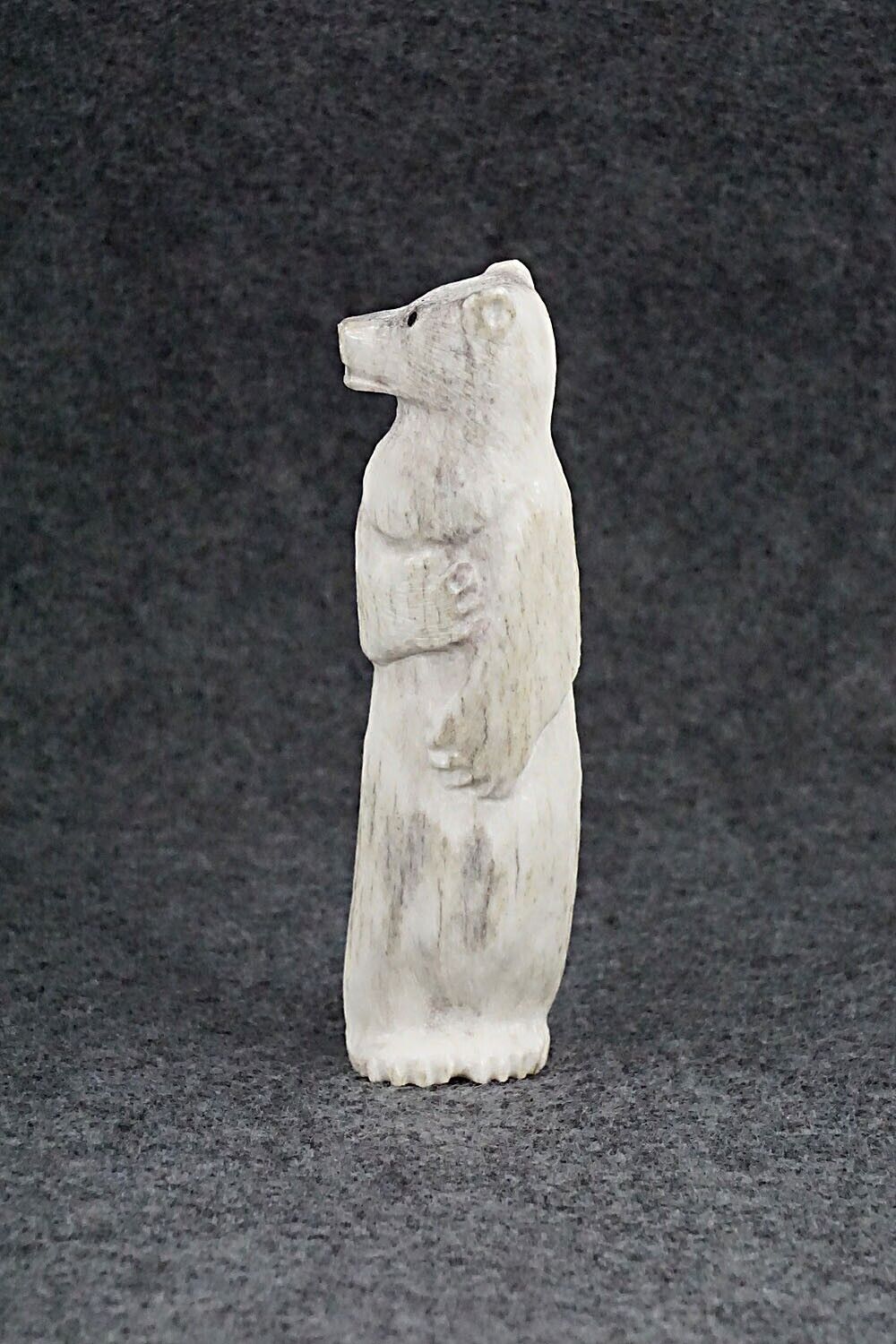 Bear Zuni Fetish Carving - Maxx Laate