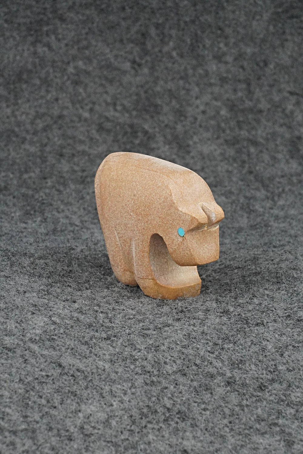 Mountain Lion Zuni Fetish Carving - Bernard Laiwakete