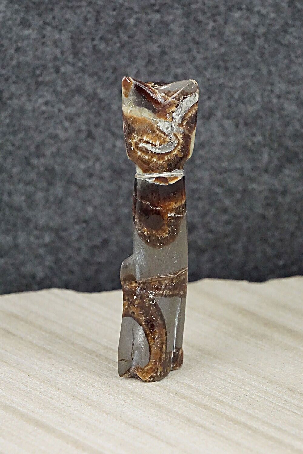 Cat Zuni Fetish Carving - Kenny Chavez