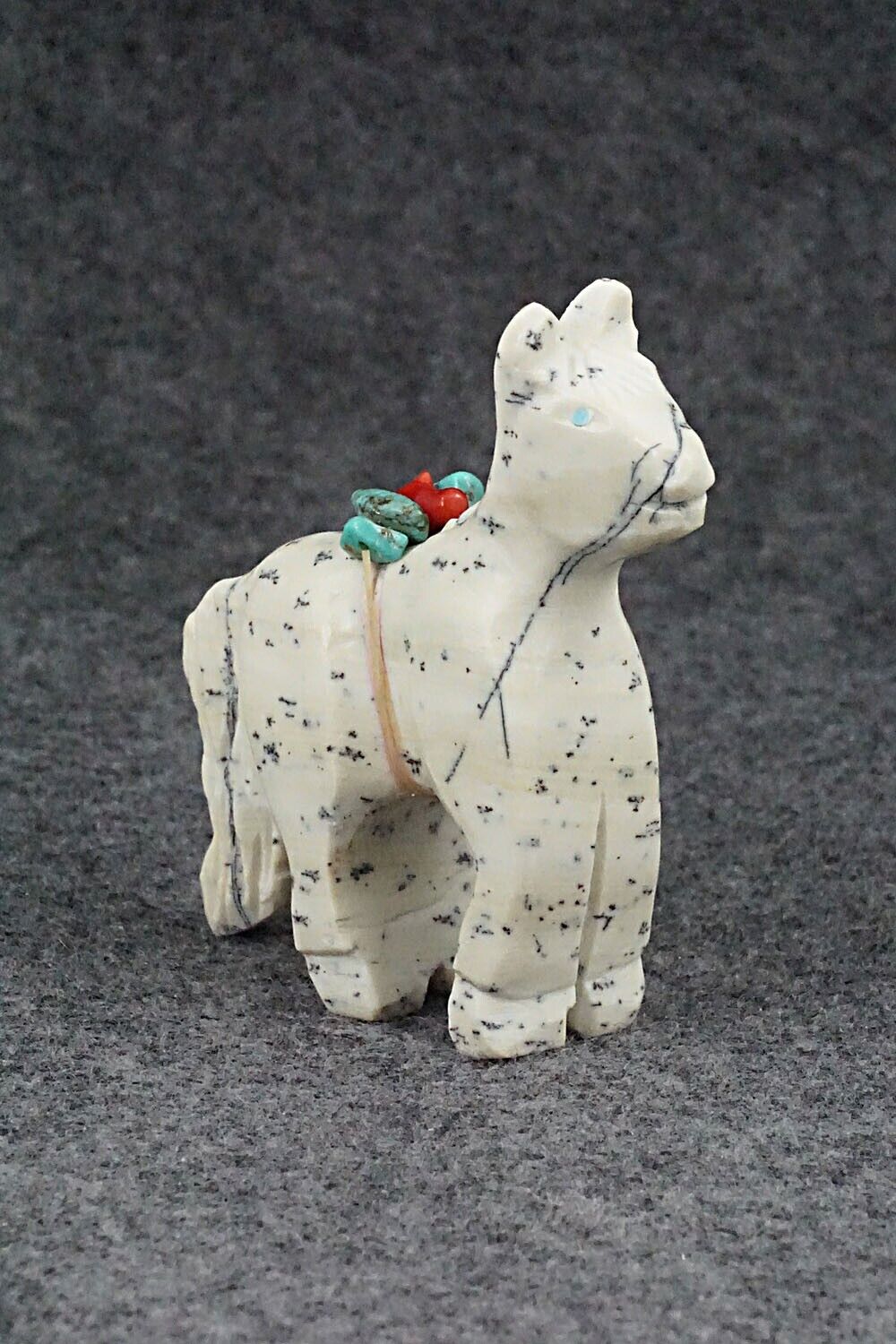 Horse Zuni Fetish Carving - Kevin Quam