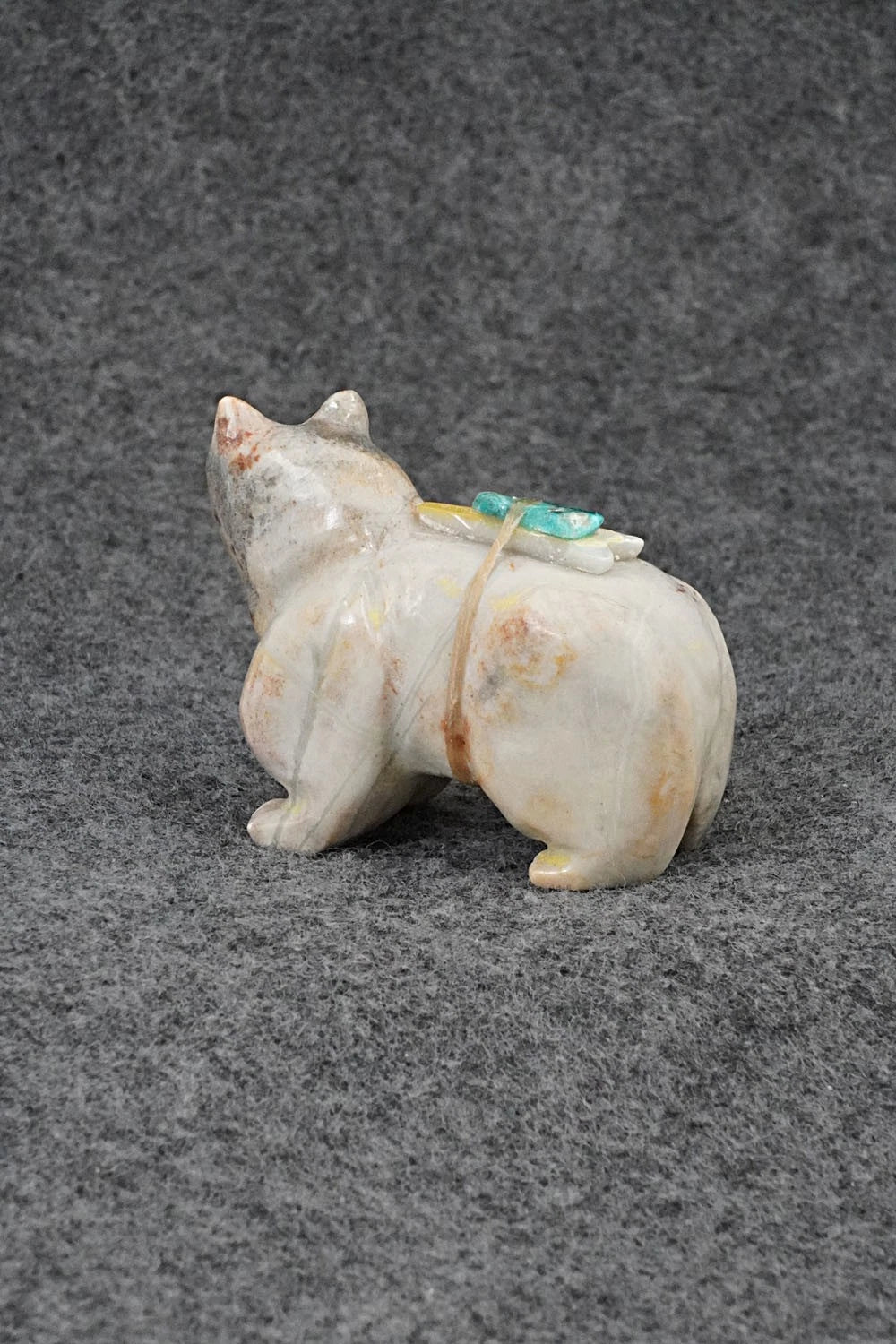 Bear Zuni Fetish Carving - Freddie Leekya