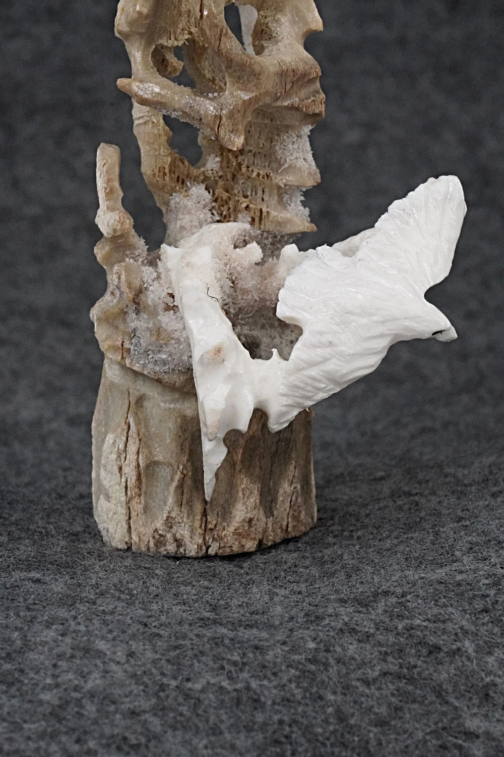 Eagles Zuni Fetish Carving - Ruben Najera