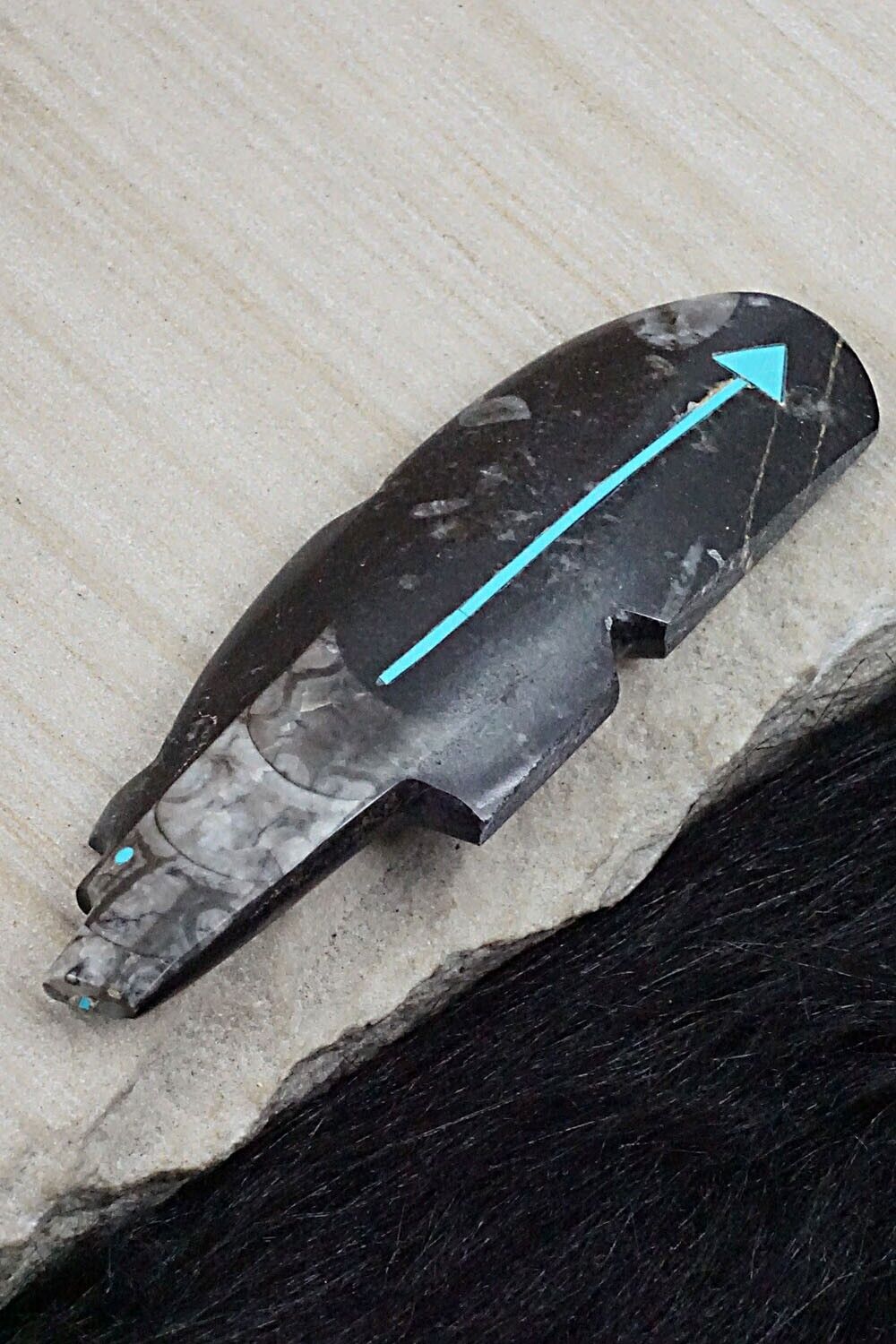 Bear Zuni Fetish Carving - Bernard Laiwakete