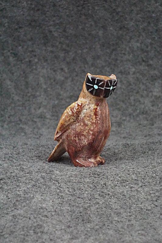 Owl Zuni Fetish Carving - Freddie Leekya