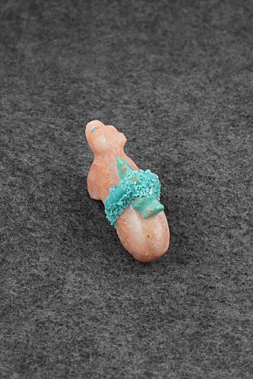 Bear Zuni Fetish Carving - Marveletta Phillips