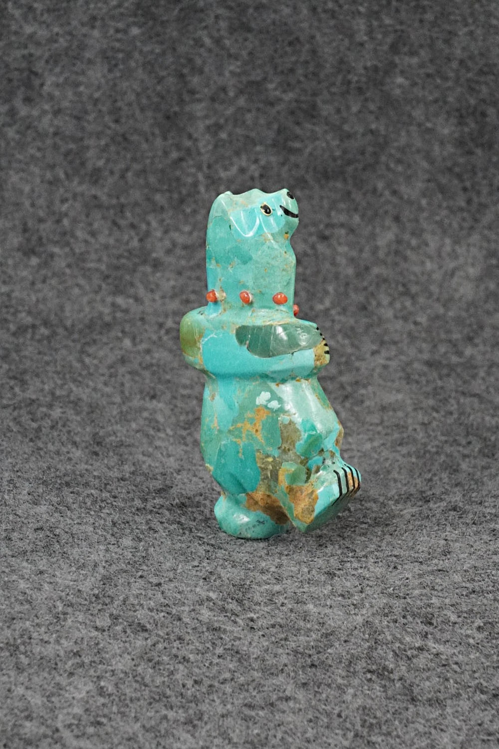 Bear Zuni Fetish Carving - Claudia Peina