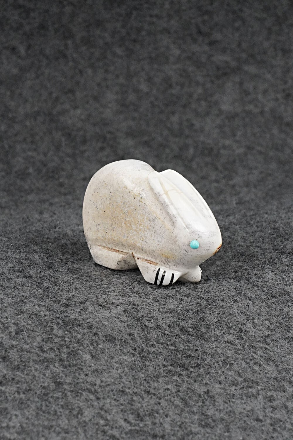 Rabbit Zuni Fetish Carving - Claudia Peina