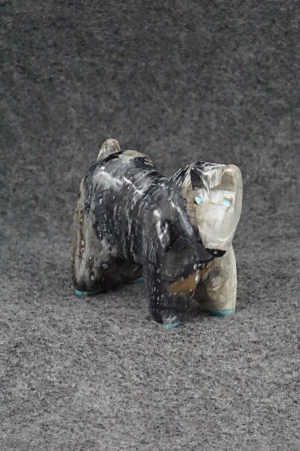 Horse Zuni Fetish Carving - Freddie Leekya