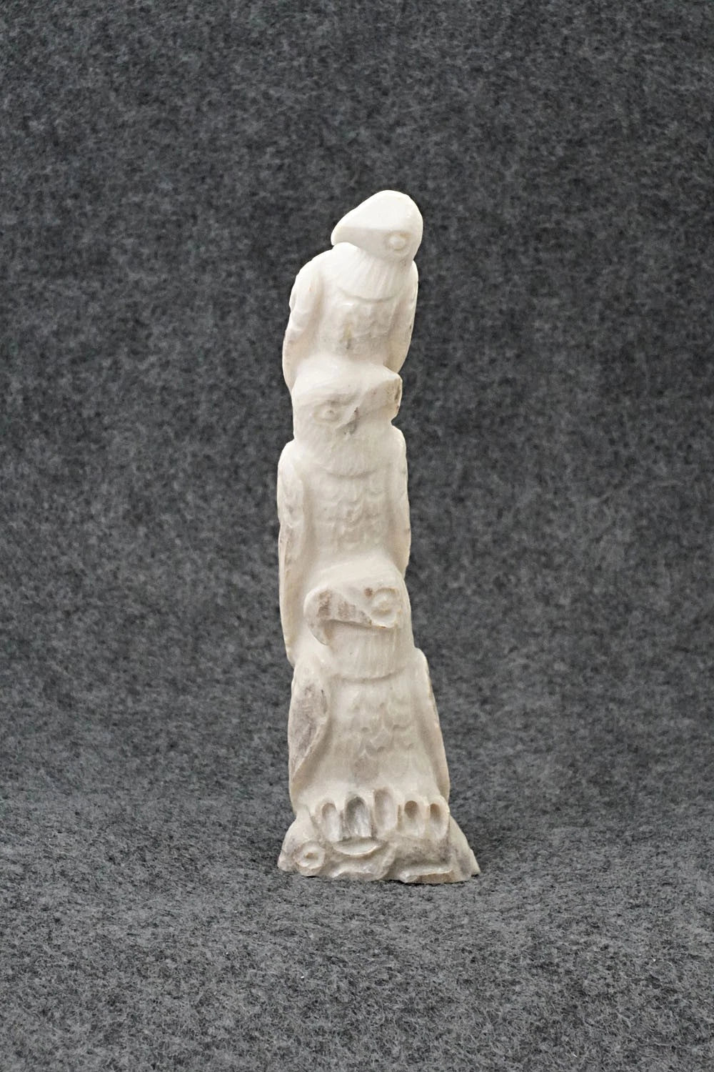Eagle Zuni Fetish Carving - Maxx Laate
