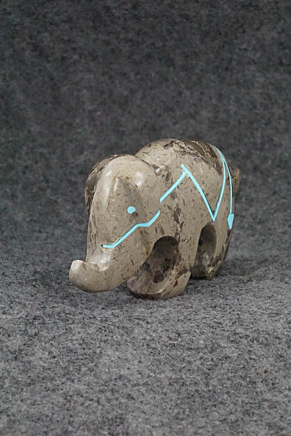 Elephant Zuni Fetish Carving - Kenric Laiwakete