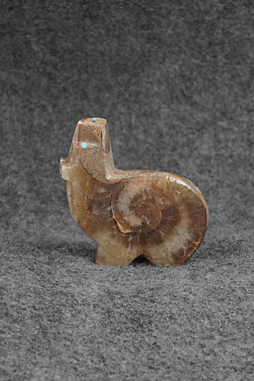 Bear Zuni Fetish Carving - Kenric Laiwakete