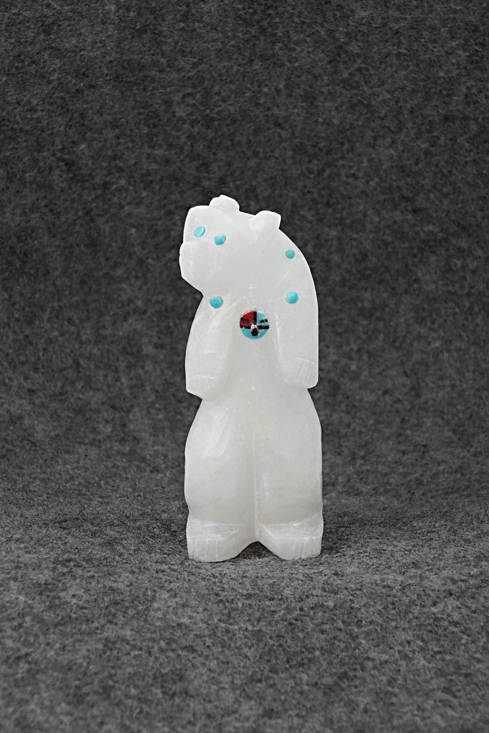 Bear Zuni Fetish Carving - Dannette Laate