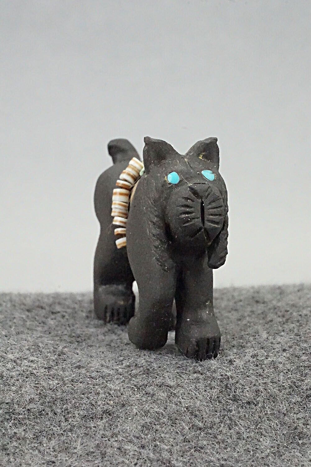 Bobcat Zuni Fetish Carving - Carlton Comosona