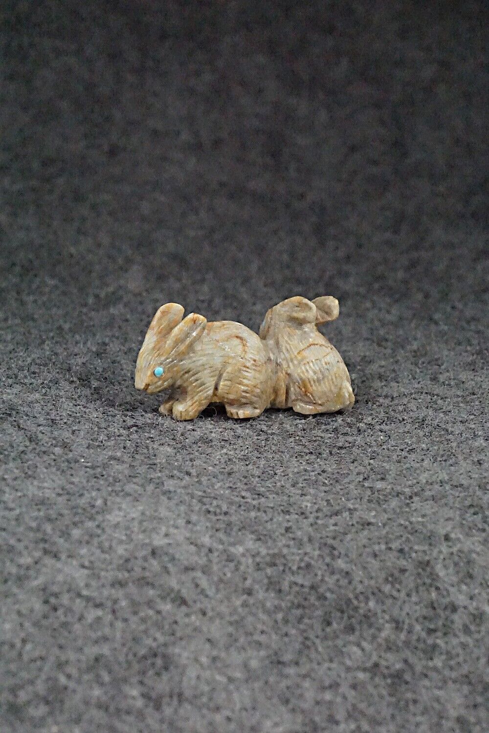 Rabbits Zuni Fetish Carving - Lance Cheama