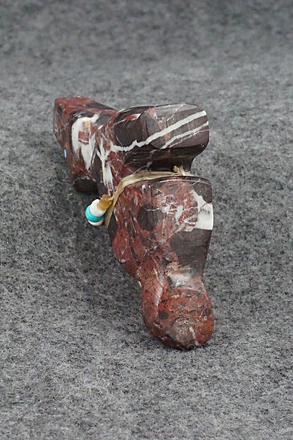 Wolf Zuni Fetish Carving - Fernando Laiwakete