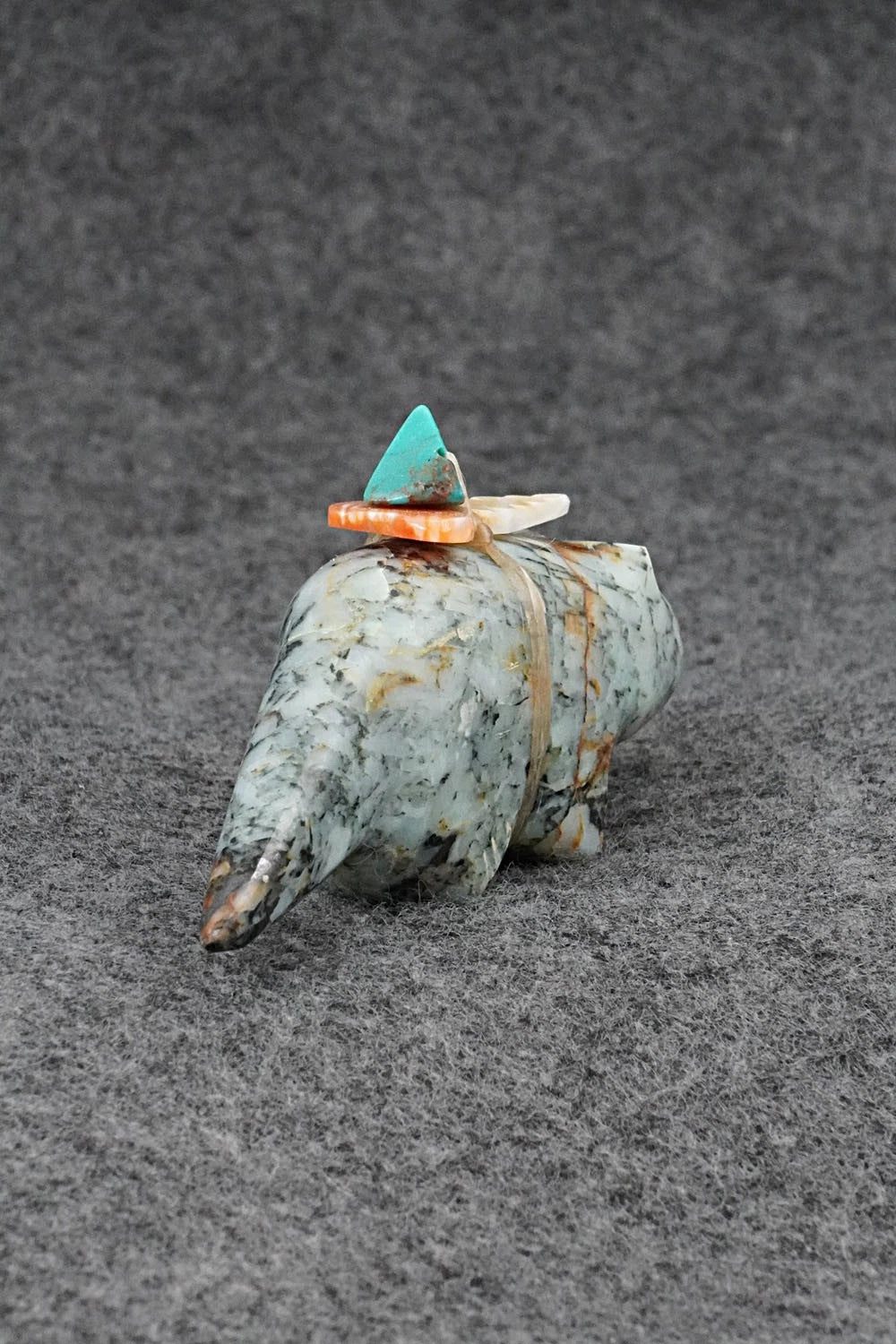 Wolf Zuni Fetish Carving - Daphne Quam