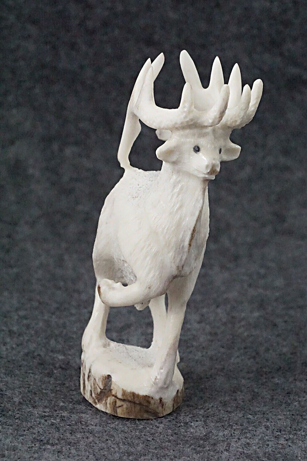 Elk Zuni Fetish Carving - Maxx Laate