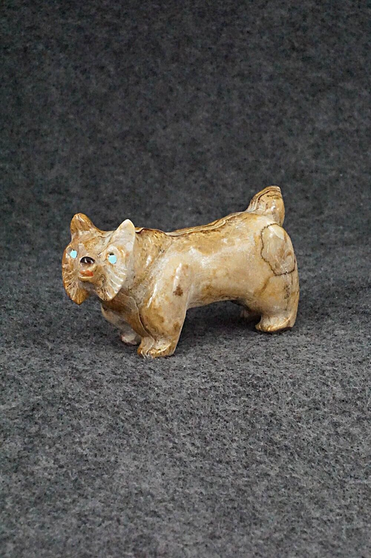 Bobcat Zuni Fetish Carving - Freddie Leekya