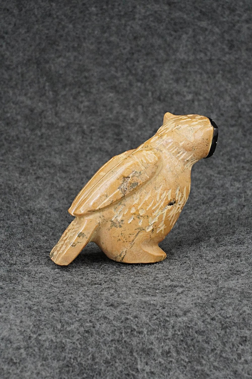 Owl Zuni Fetish Carving - Freddie Leekya
