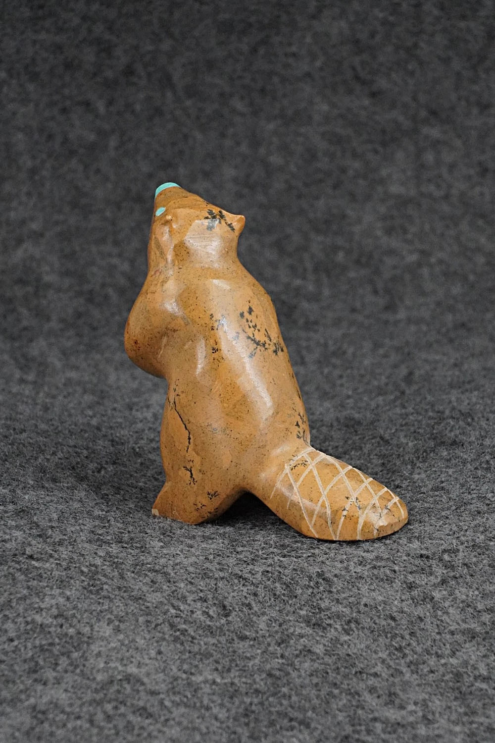 Beaver Zuni Fetish Carving - Enrike Leekya