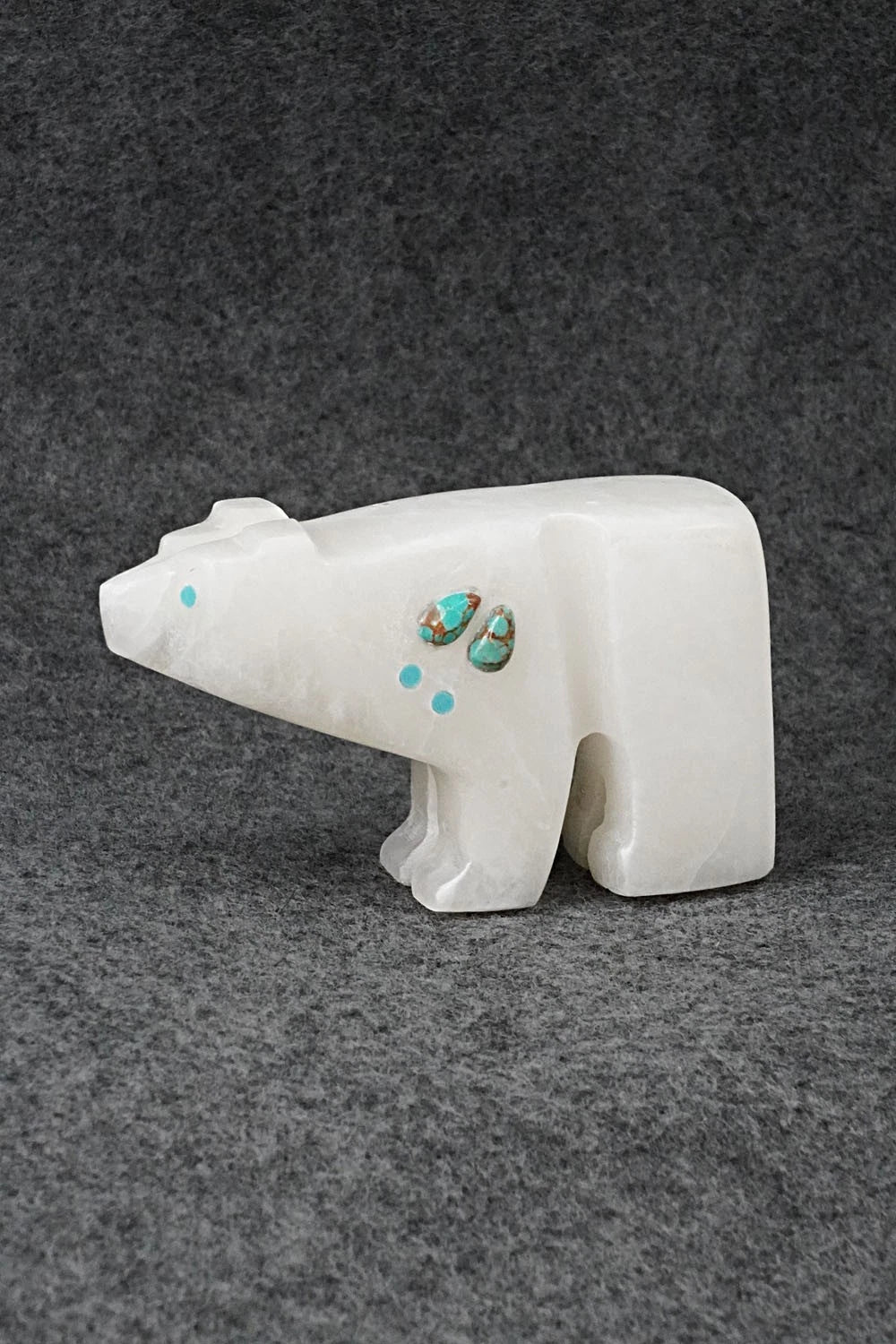 Bear Zuni Fetish Carving - Cody Nastacio