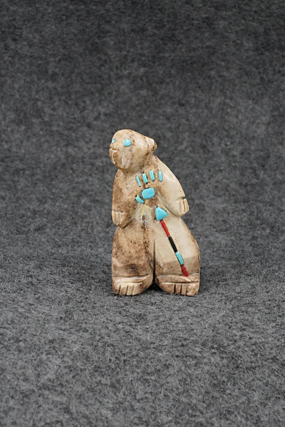 Bear Zuni Fetish Carving - Dannette Laate