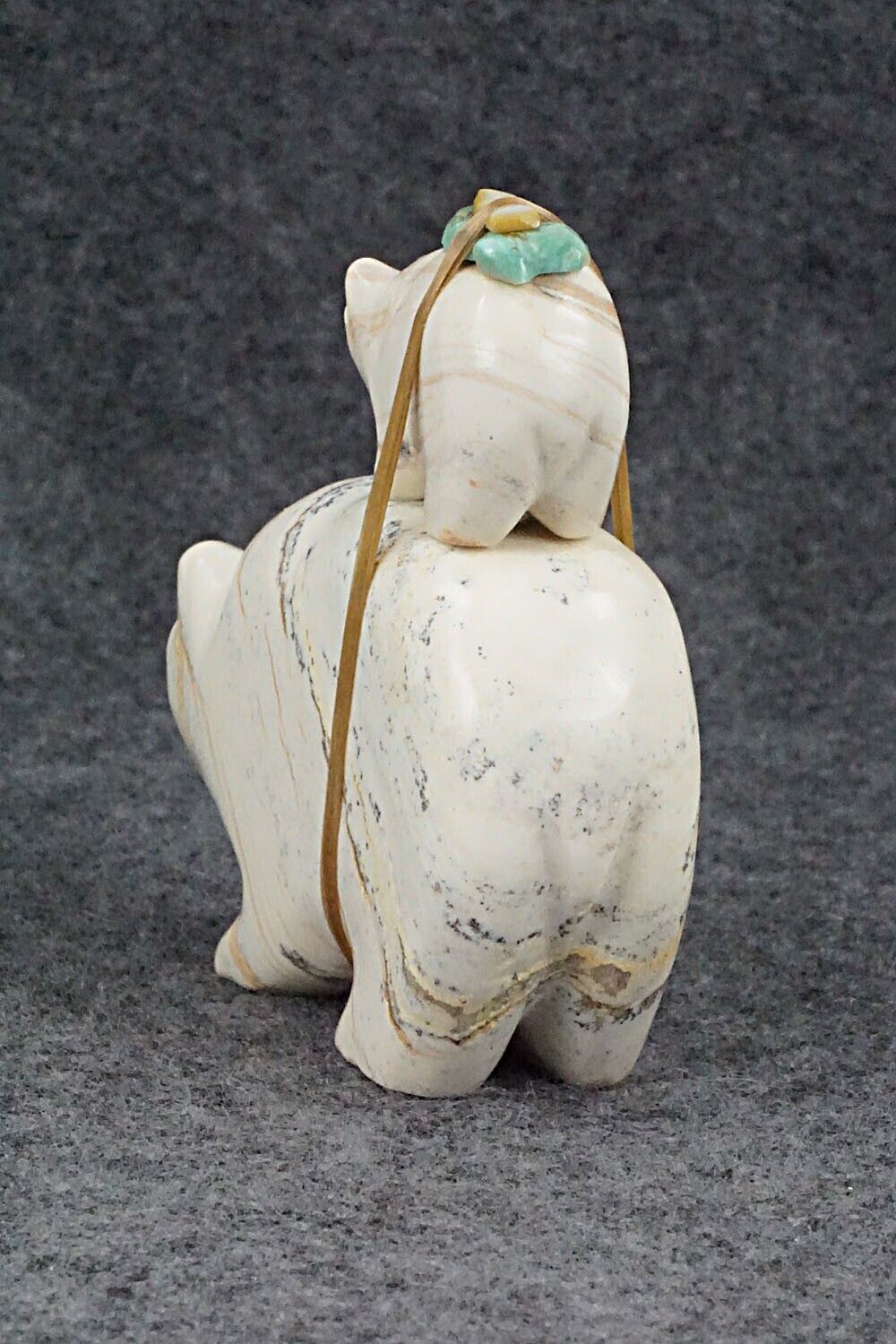Bear and Cub Zuni Fetish Carving - Enrike Leekya
