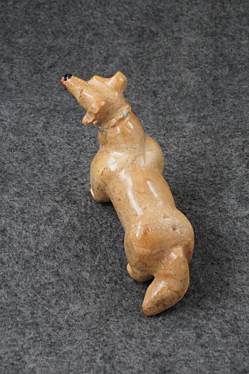 Dog Zuni Fetish Carving - Freddie Leekya