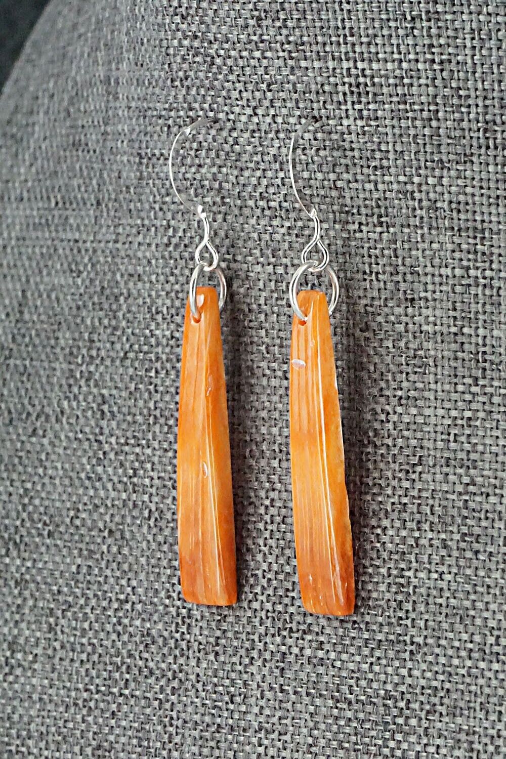 Spiny Oyster & Sterling Silver Earrings - Jesus Espino