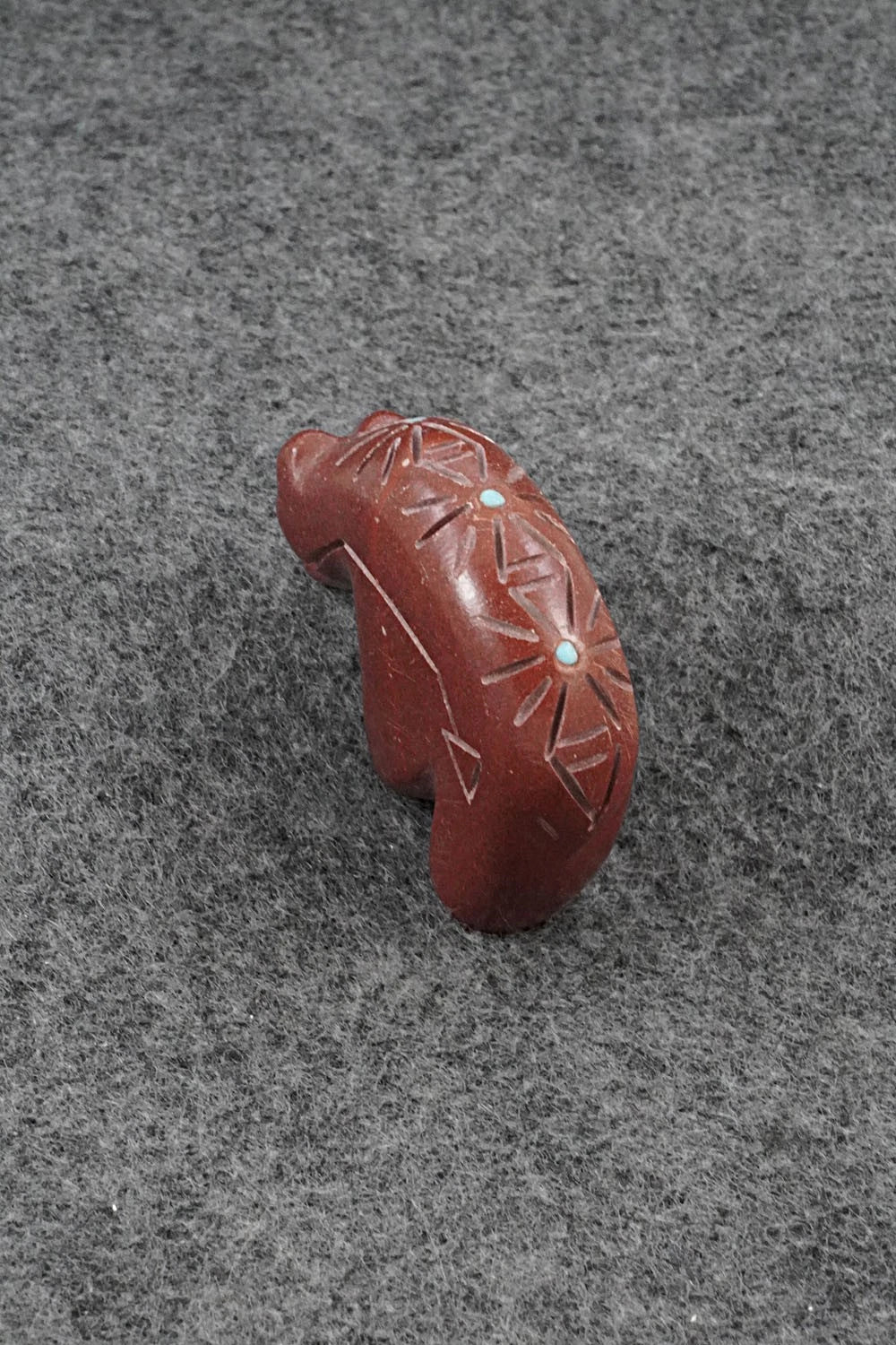 Bear Zuni Fetish Carving - Brandon Phillips