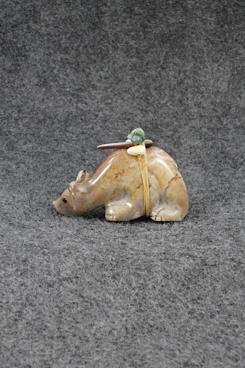 Bear Zuni Fetish Carving - Randy Lucio