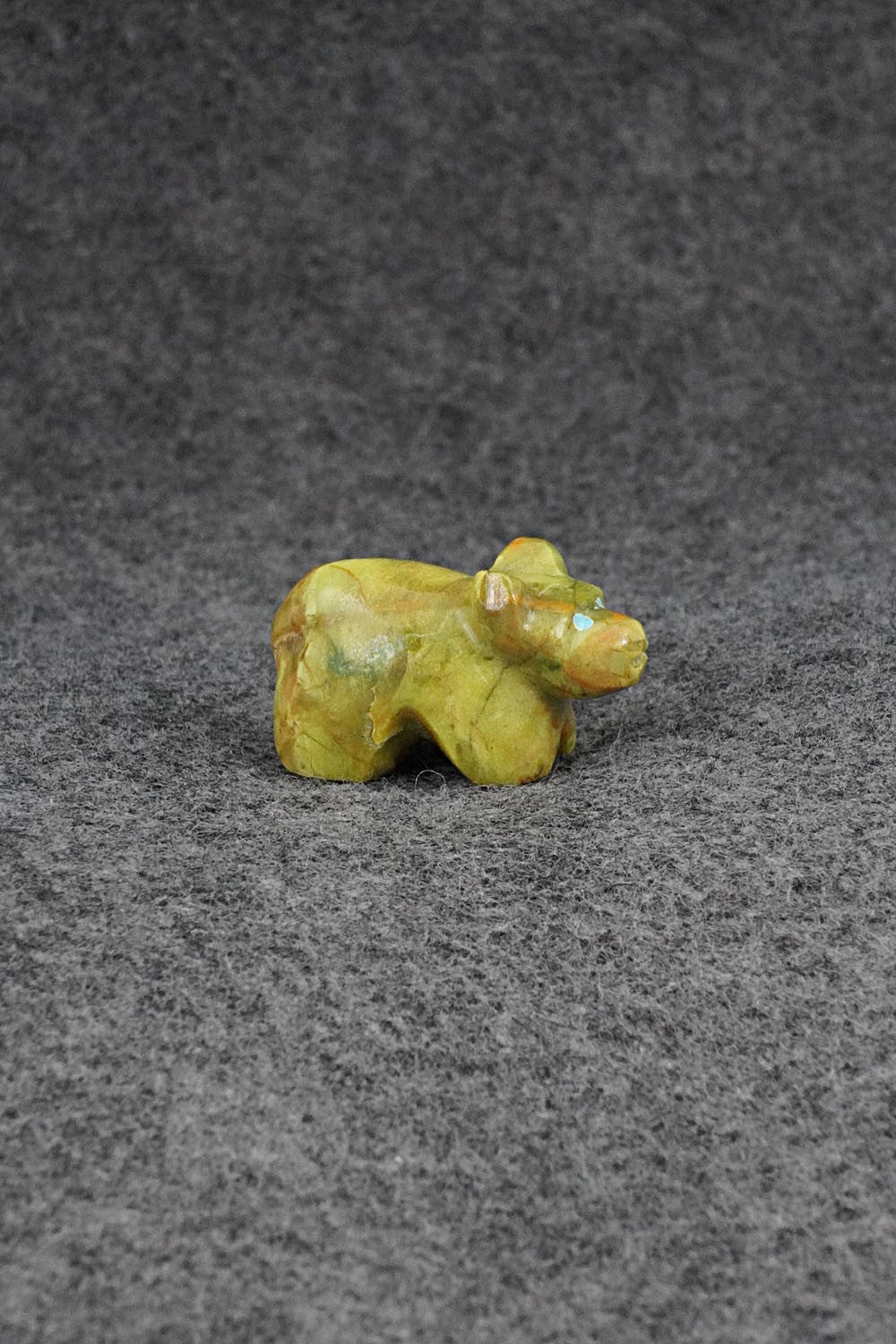 Bear Zuni Fetish Carving - Marvelita Phillips