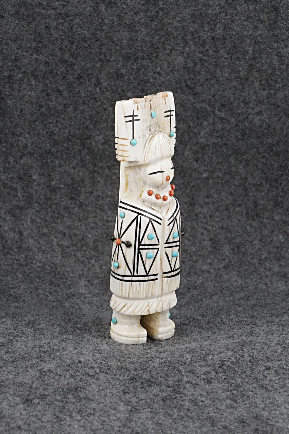 Corn Maiden Zuni Fetish Carving - Claudia Peina