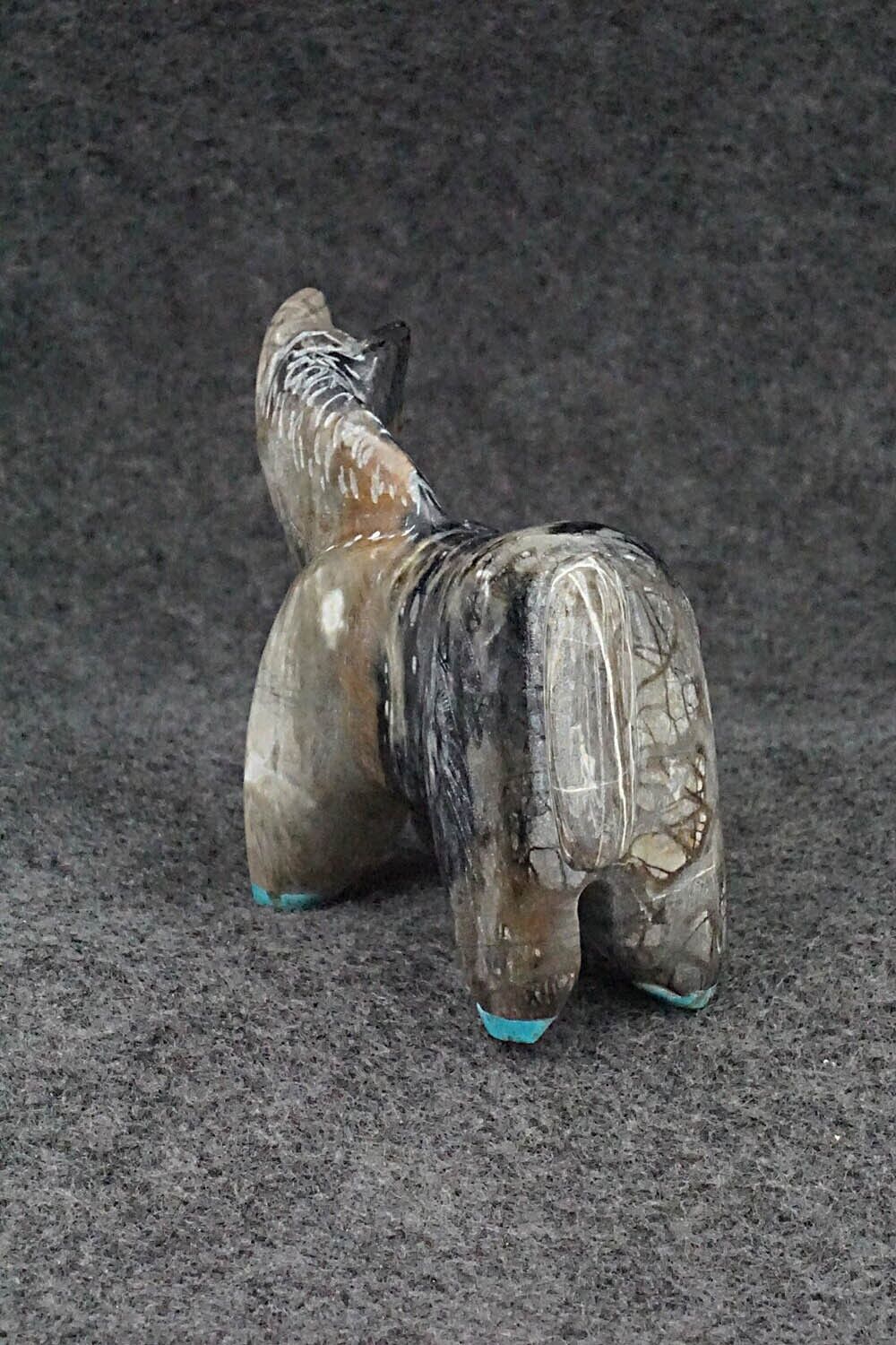 Horse Zuni Fetish Carving - Freddie Leekya