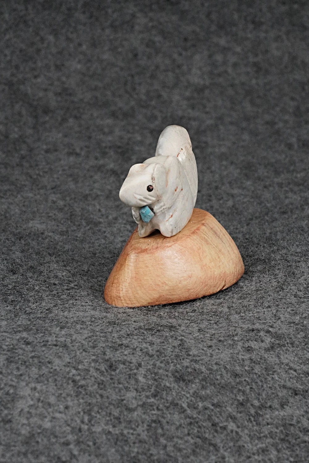 Squirrel Zuni Fetish Carving - Justin Red Elk