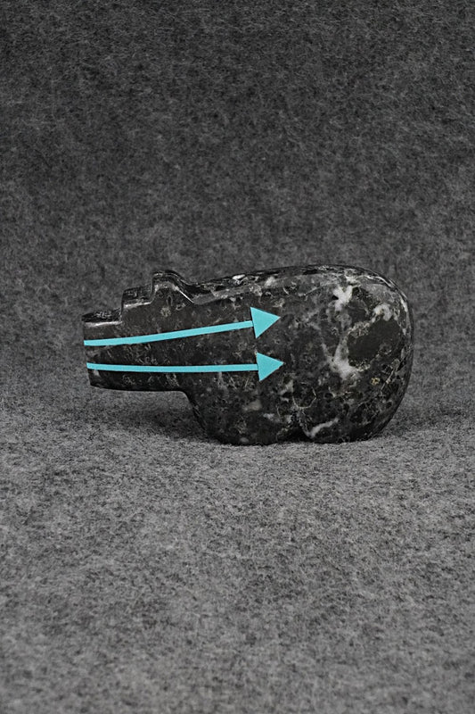 Bear Zuni Fetish Carving - Bernard Laiwakete