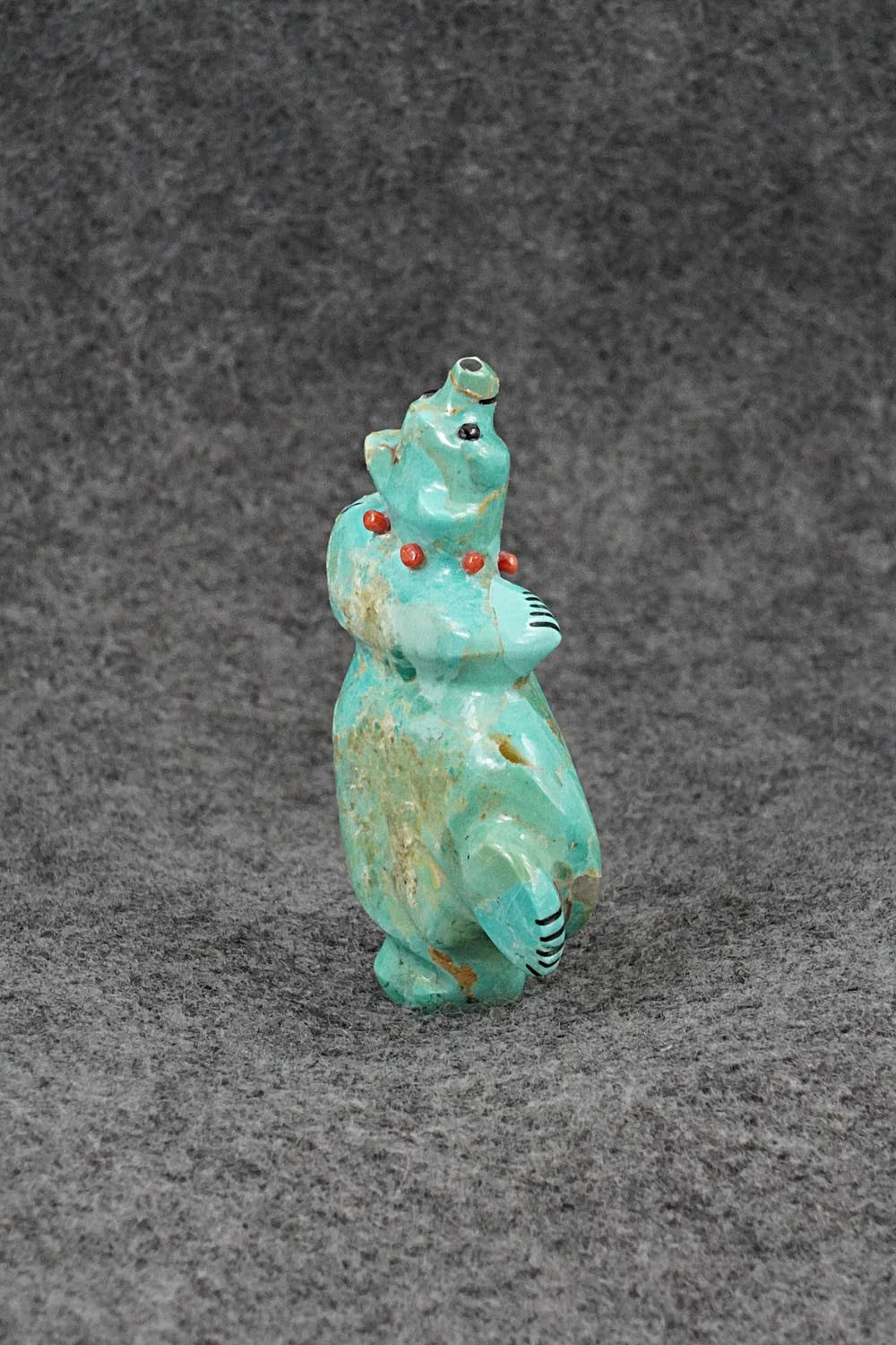 Bear Zuni Fetish Carving - Claudia Peina
