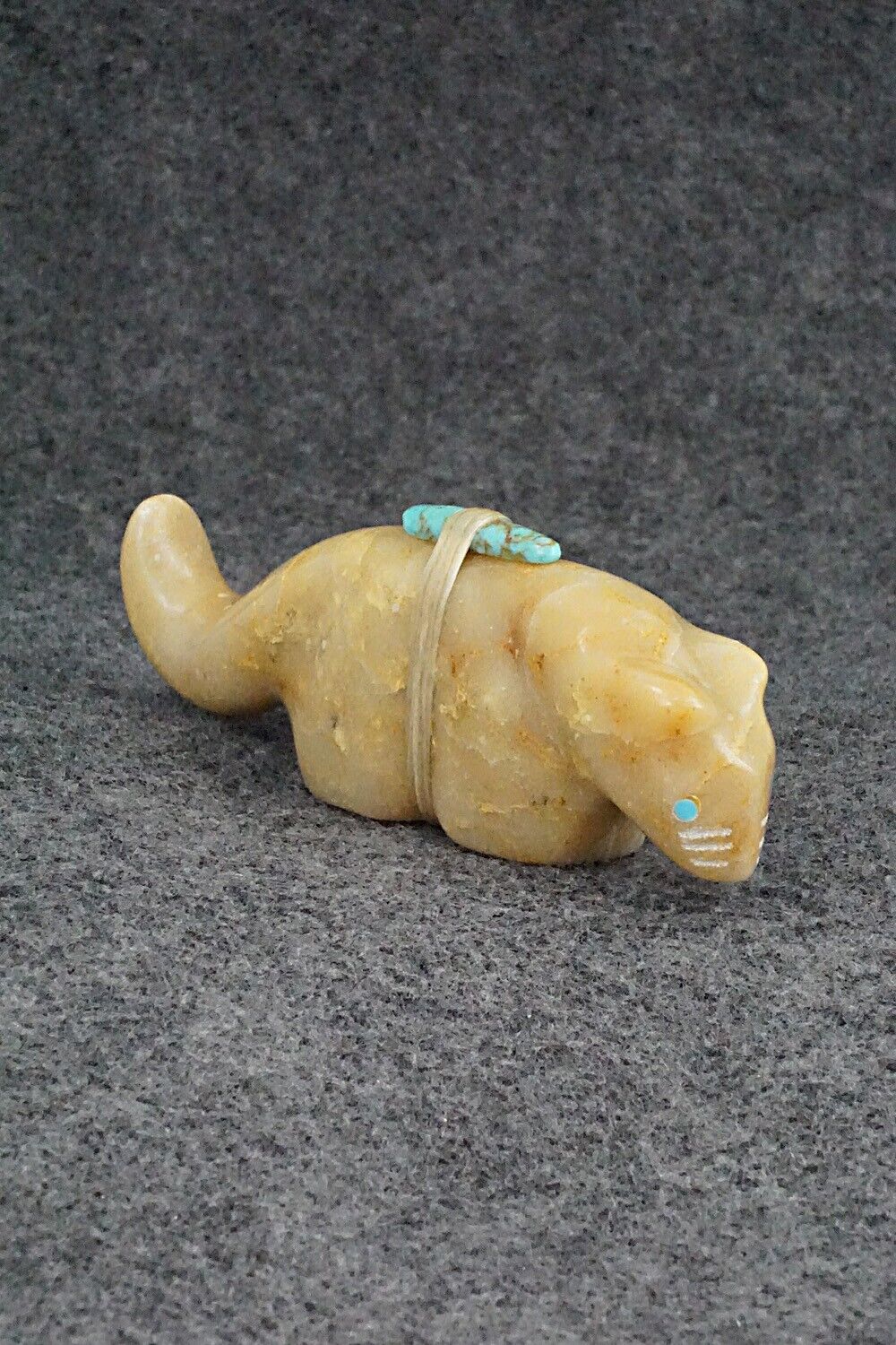 Mountain Lion Zuni Fetish Carving - Herbert Halate