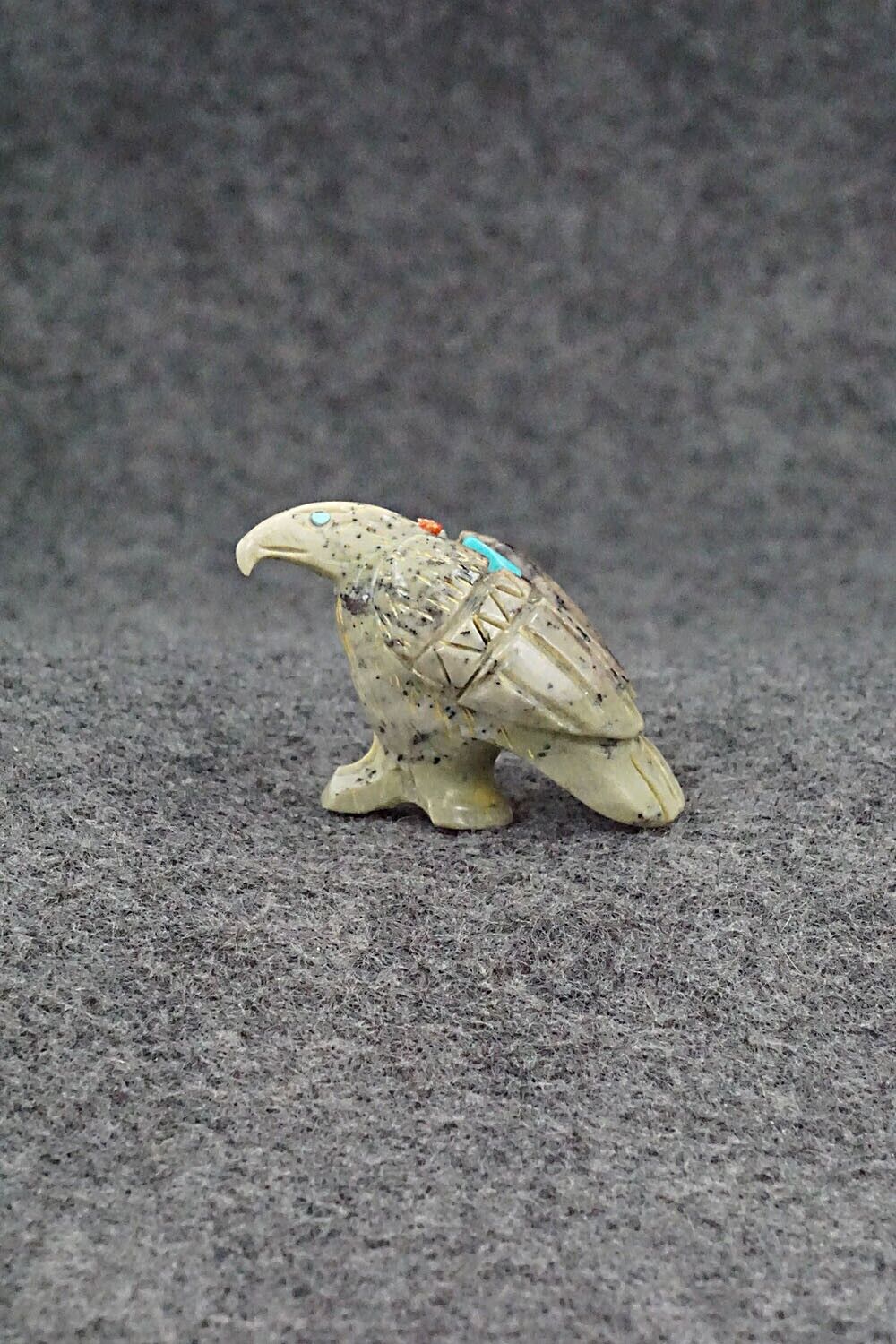 Eagle Zuni Fetish Carving - Donavan Laiwakete