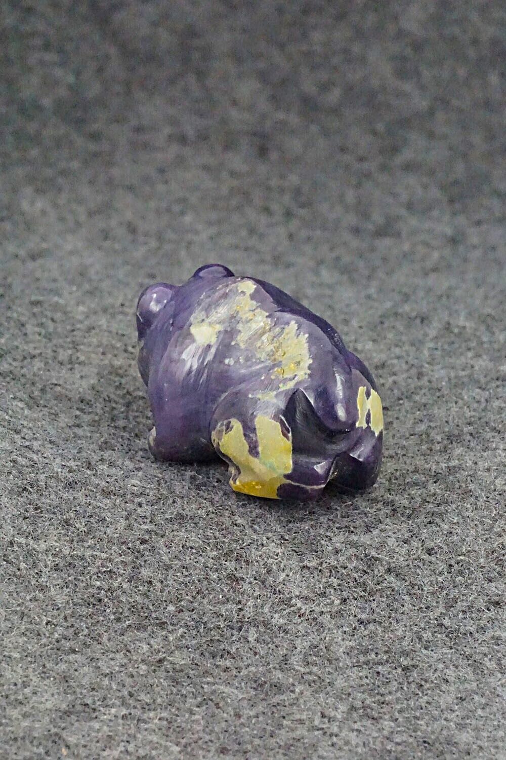 Bear Fetish Carving - Roy Davis