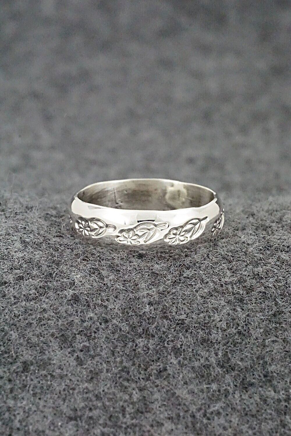 Sterling Silver Ring - Elaine Tahe - Size 9