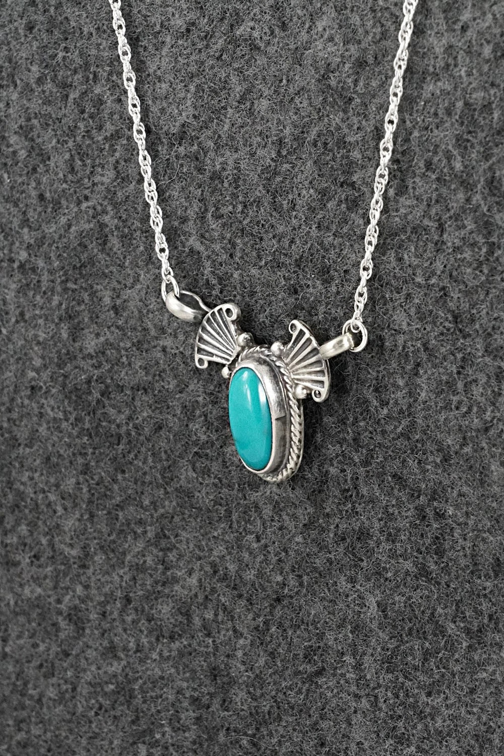 Turquoise & Sterling Silver Necklace - Verley Betone