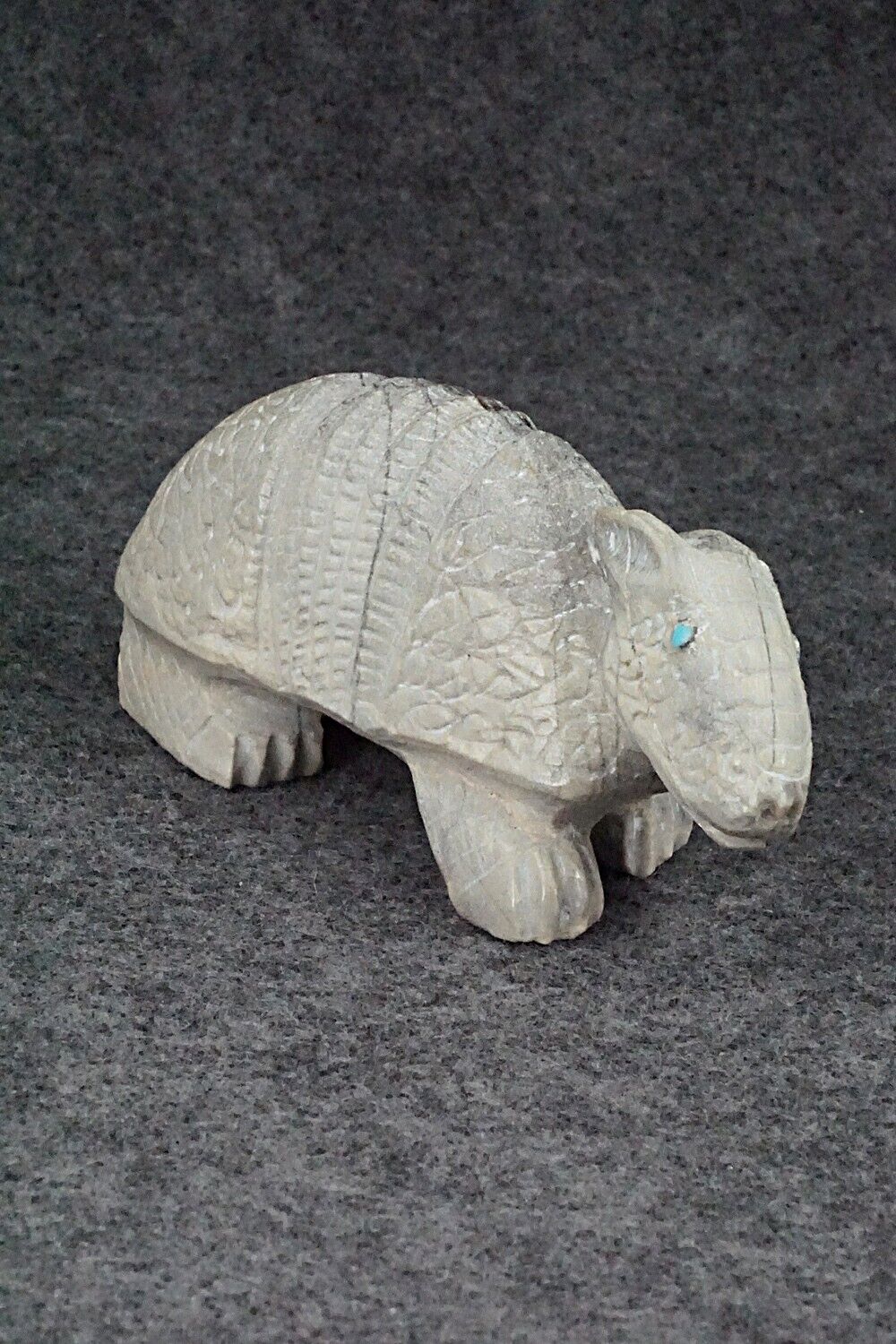 Armadillo Zuni Fetish Carving - Derrick Kaamasee