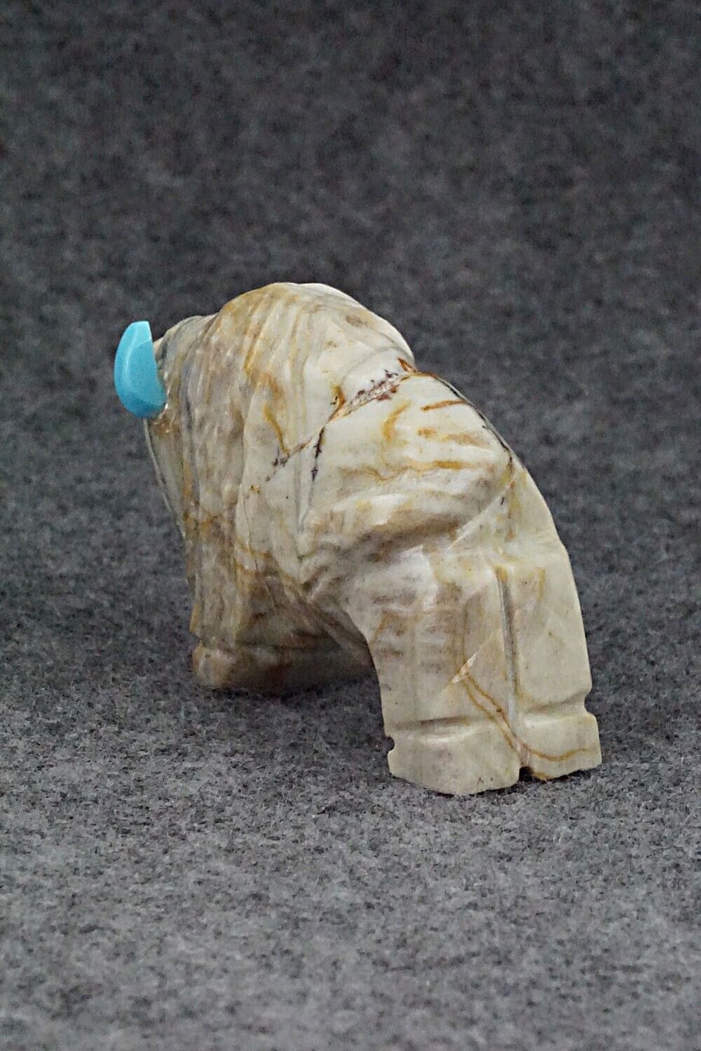 Buffalo Zuni Fetish Carving - Kevin Quam