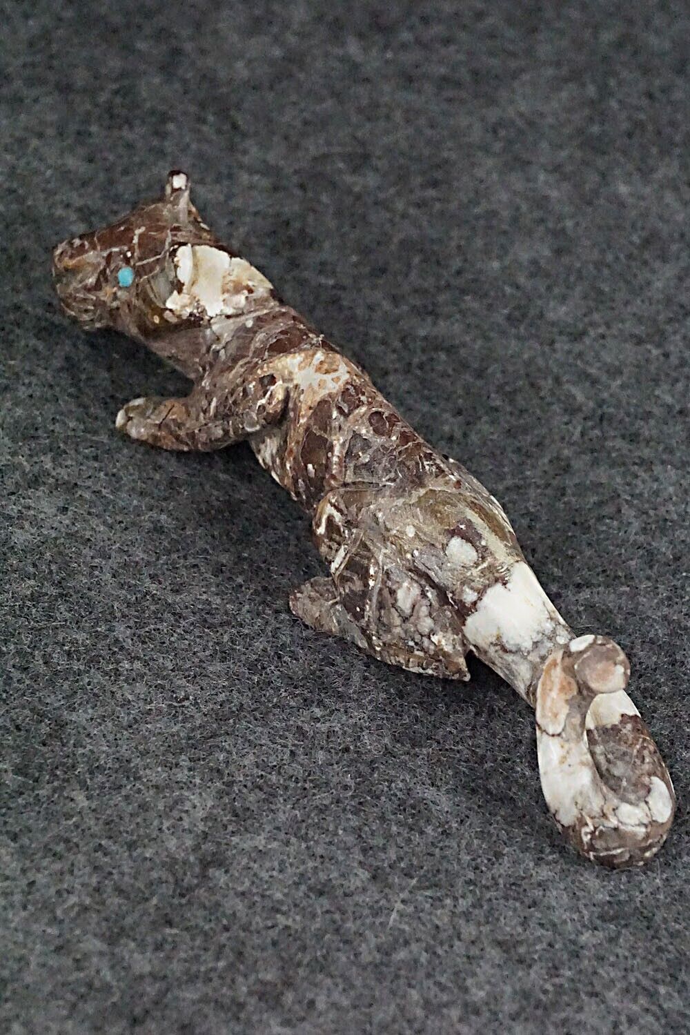Mountain Lion Zuni Fetish Carving - Lance Cheama