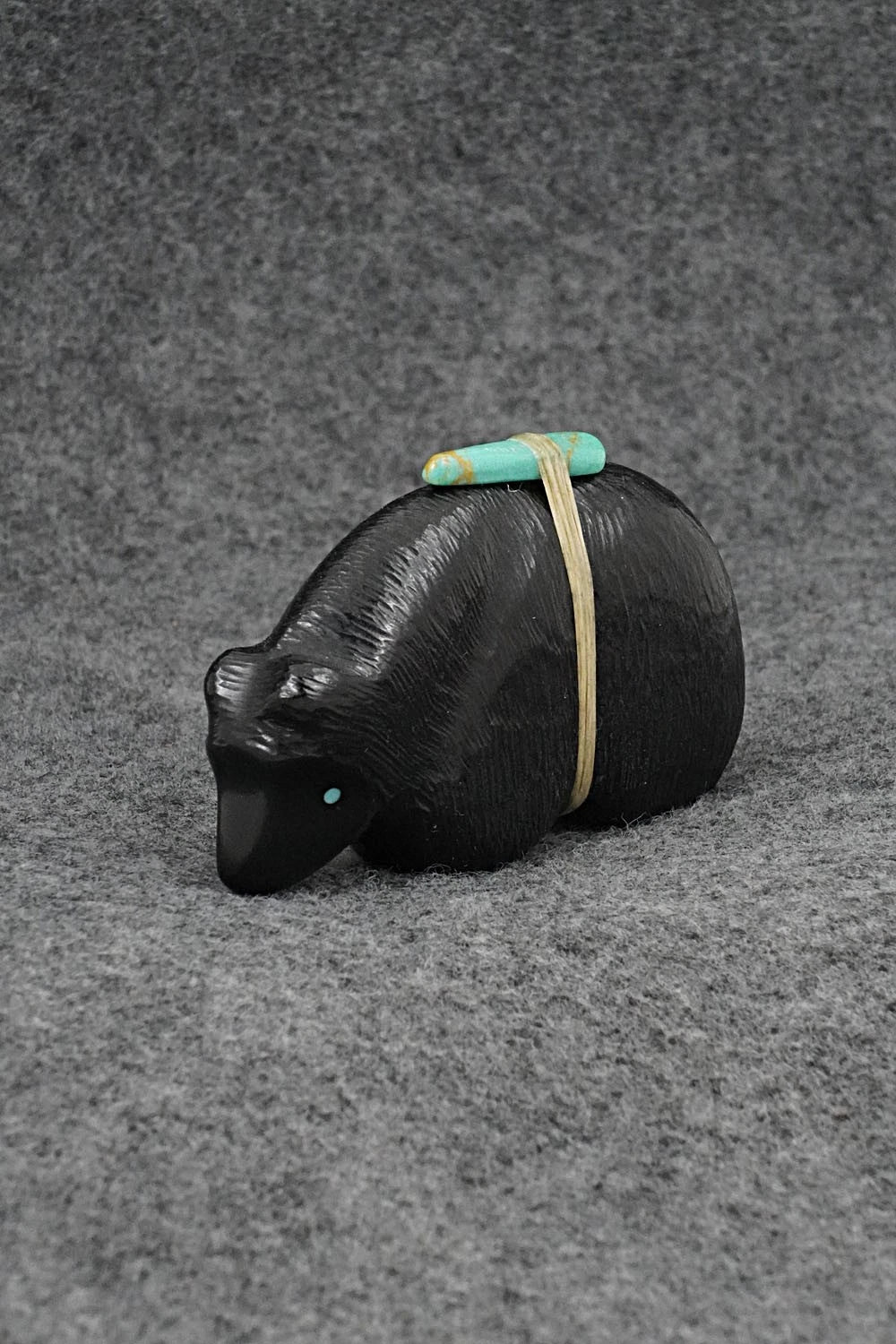 Bear Zuni Fetish Carving - Herbert Halate
